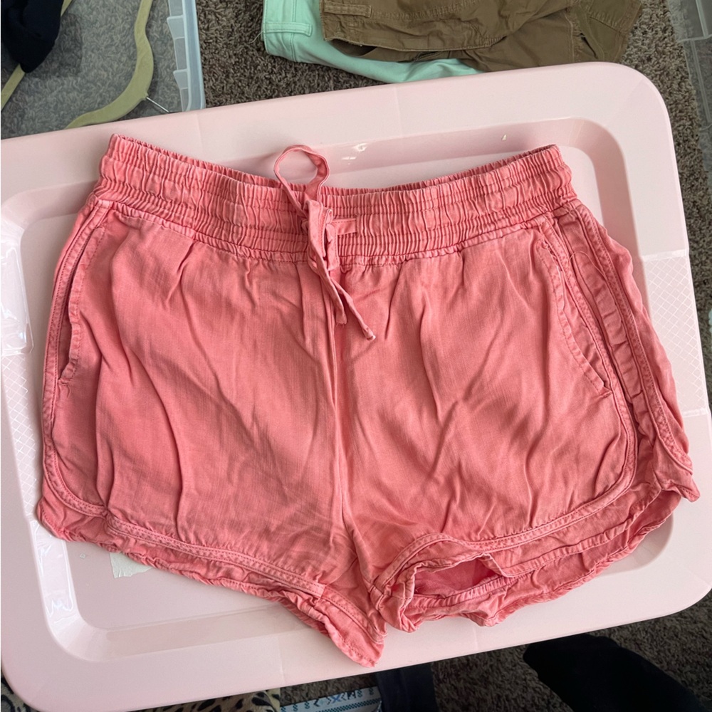 Coral shorts